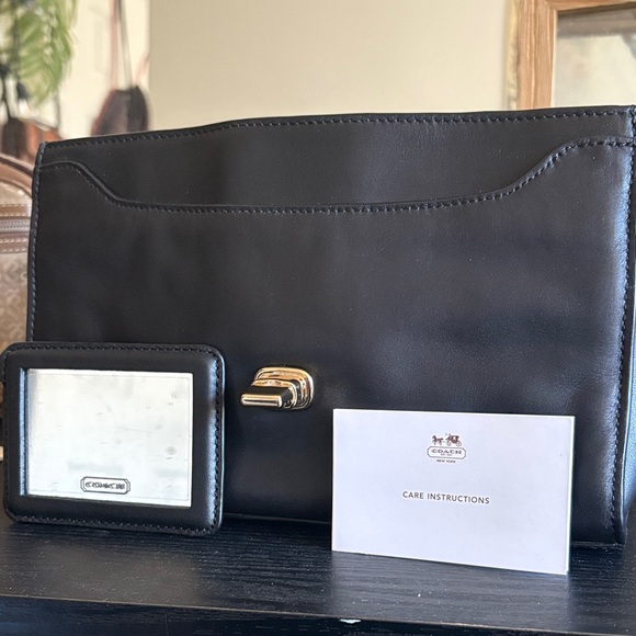 Coach Legacy Pinnacle Leather Lady Bag | 23561 | Mirror/Care Card | Gold Hangtag - Picture 2 of 14